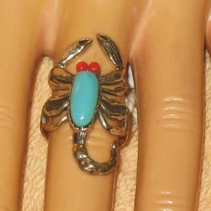 BLUE TURQUOISE COLOR OVAL CORAL CRAB WITH RED CORAL EYES